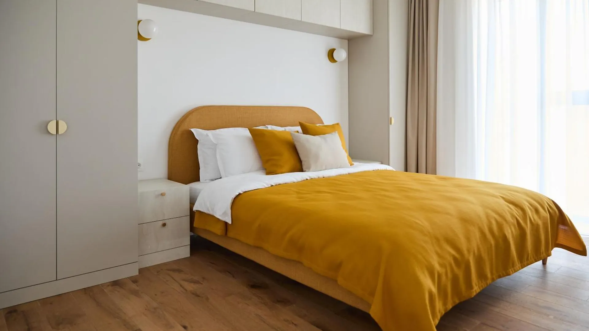 Blonde I One Bedroom Apartment I One Cotroceni Park بوخارست